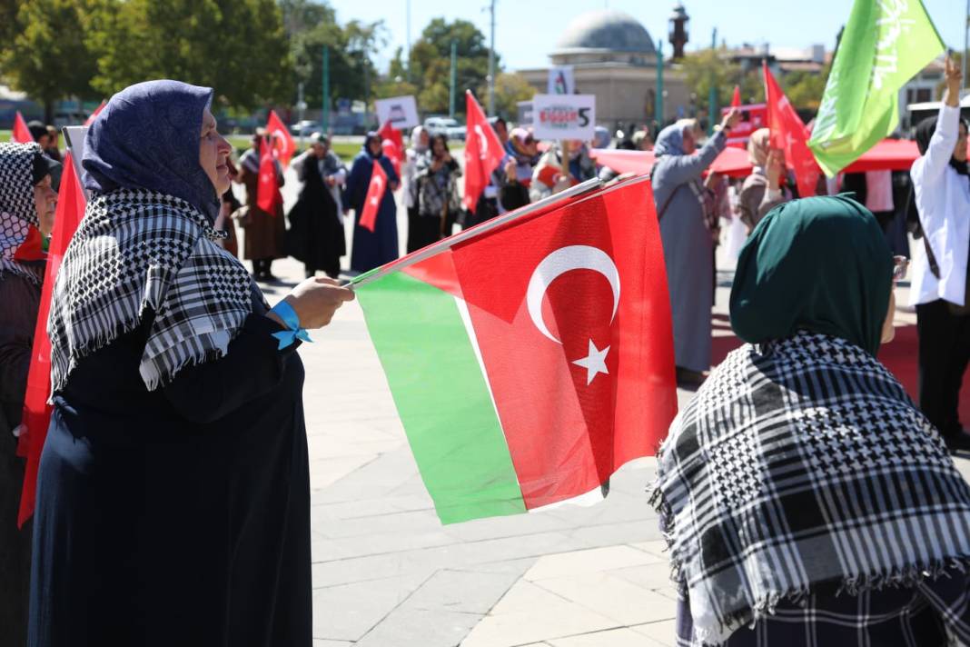 Gazze için sessiz çığlık Konya’da yankılandı 15